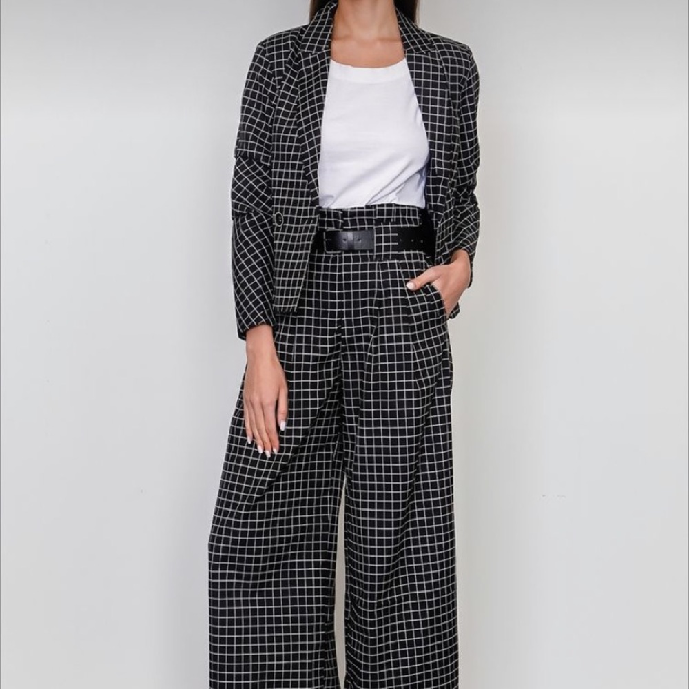 Do+Be Women’s Plaid Suit